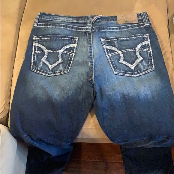 Jeans - Picture 1 of 3